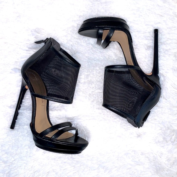 High Heels ~ Black BCBG MaxAzria - Picture 1 of 6